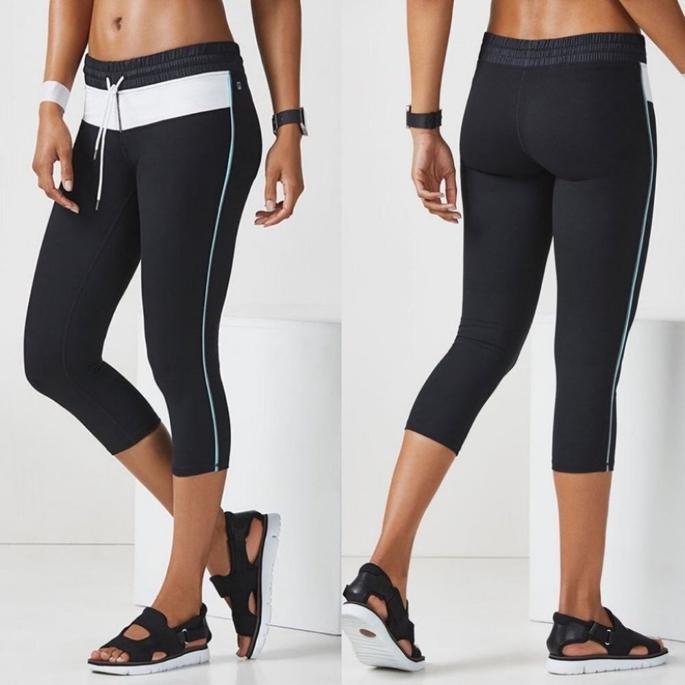 Fabletics Beckham Capri Powerhold Leggings Black Womens Size Small Drawstring‎